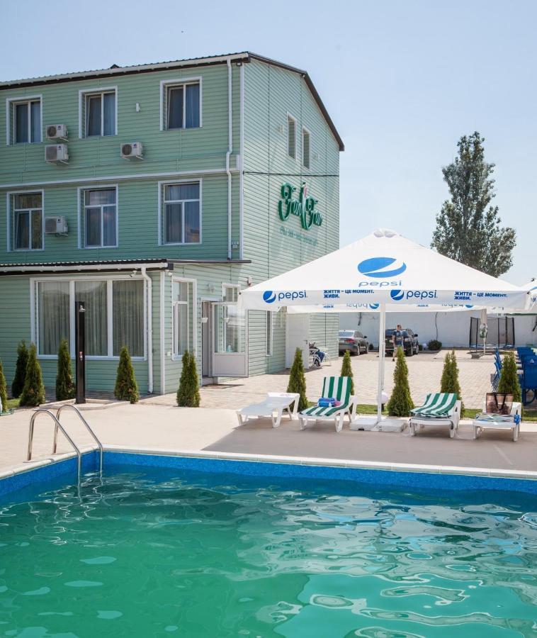 Fanfan Hotel Odessa Buitenkant foto