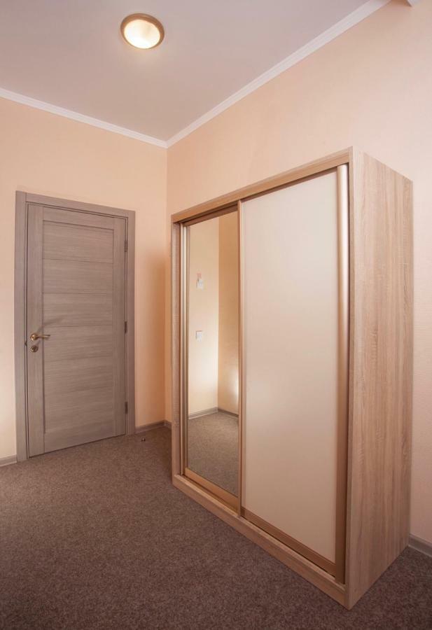 Fanfan Hotel Odessa Buitenkant foto