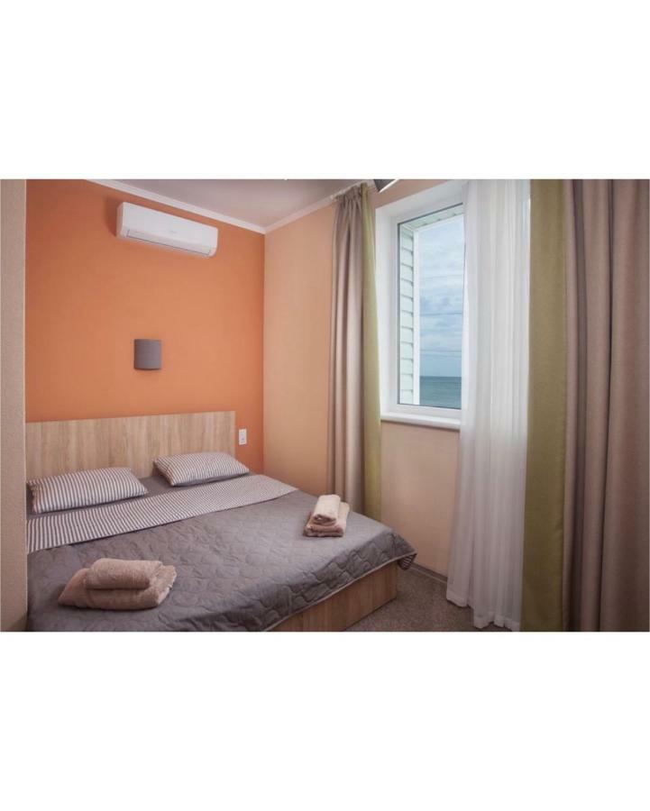 Fanfan Hotel Odessa Buitenkant foto