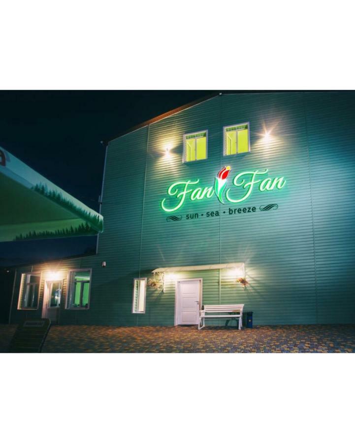 Fanfan Hotel Odessa Buitenkant foto